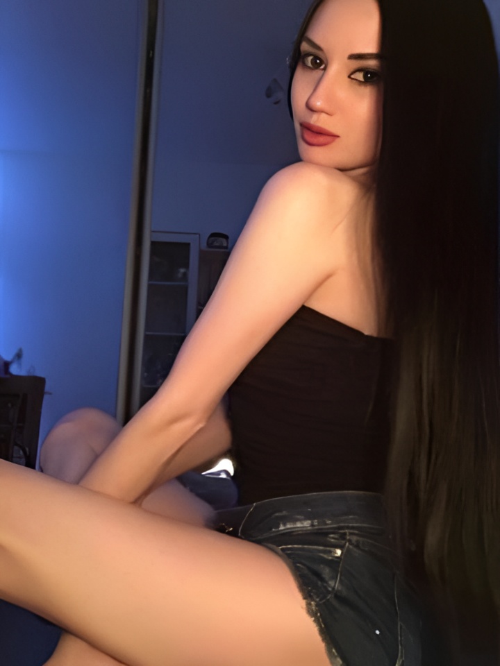 Индивидуалка Слава, доступна для личного знакомства от 2500 руб