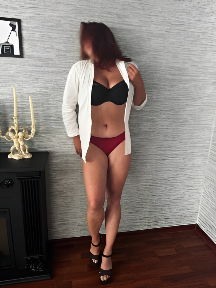 Индивидуалка Услада, доступна для личного знакомства от 10000 руб