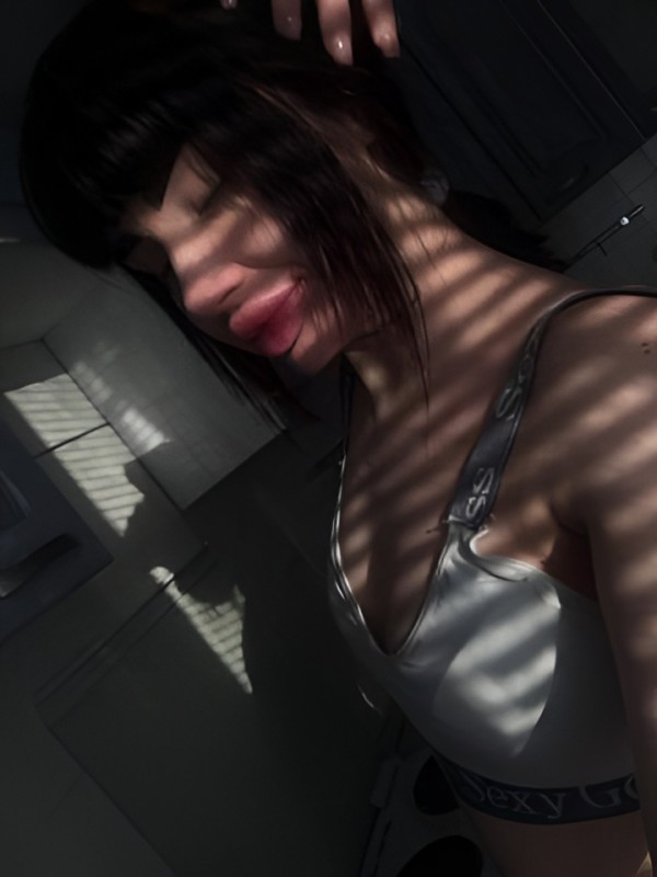 Алена привлекательная девушка из Павловского посада цена от 3000 руб