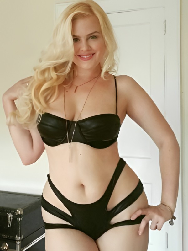 Ангелина привлекательная девушка из Павловского посада цена от 5000 руб