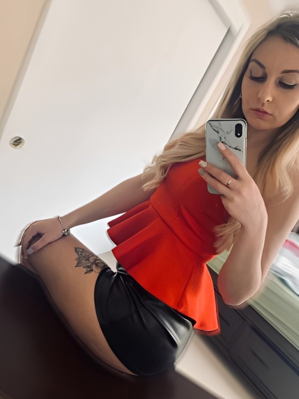 Василиса привлекательная девушка из Павловского посада цена от 1500 руб