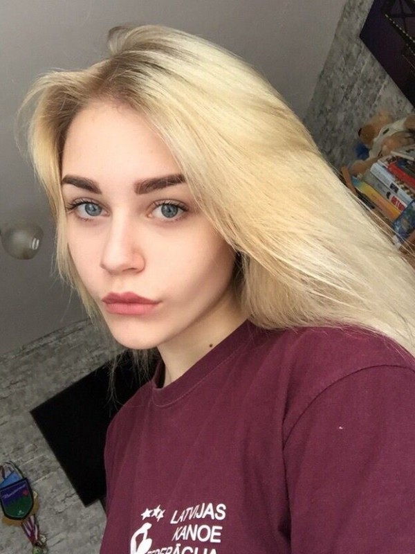 Маша привлекательная девушка из Павловского посада цена от 10000 руб