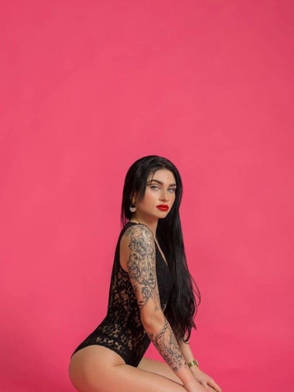 🎥 Евка привлекательная девушка из Павловского посада цена от 5000 руб